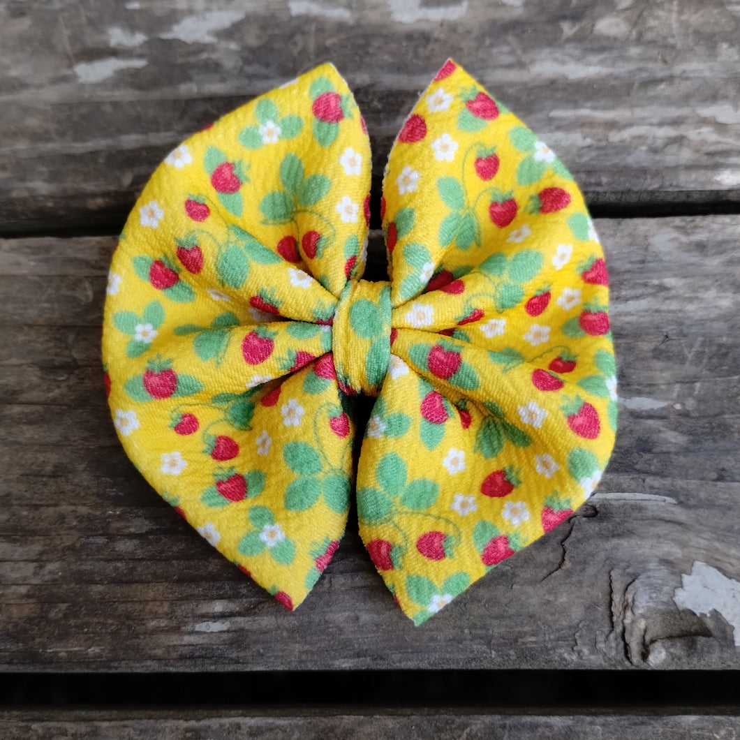 Yellow Strawberries Bow