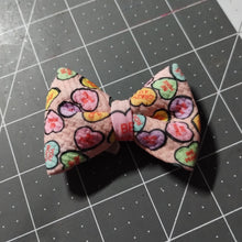 Load image into Gallery viewer, Conversation Hearts Bow

