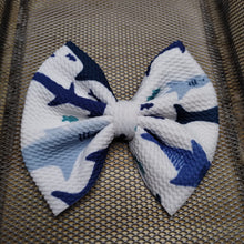 Load image into Gallery viewer, Shark Bow
