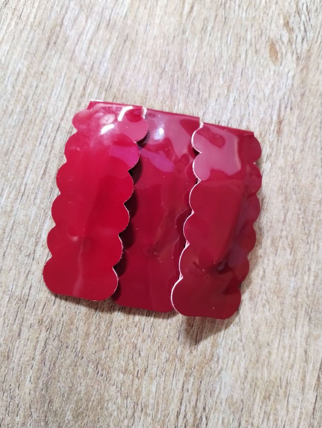 Glossy Red Snap Clip