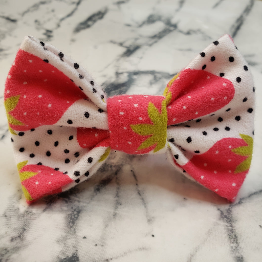 Strawberry Bowtie