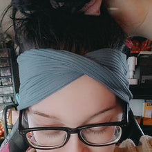 Load image into Gallery viewer, (ADULT) Arrow Headband
